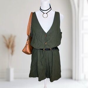 Heart & Hips Linen Blend Button Front Sleeveless Romper Olive Green NWT Large